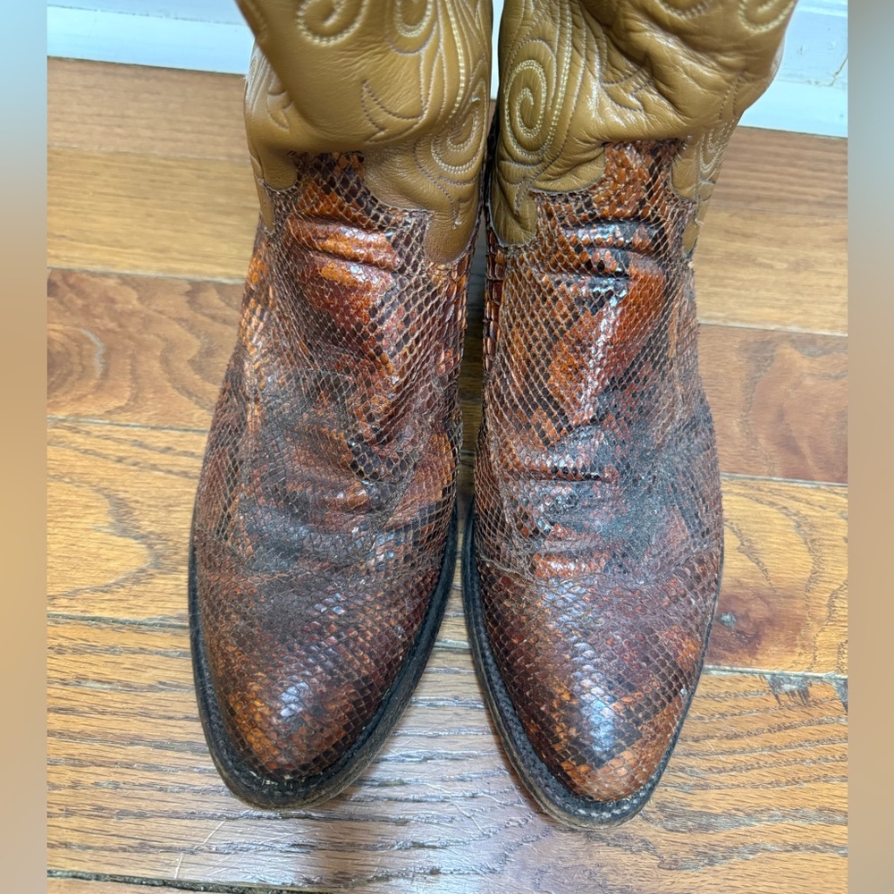 Justin Men’s Leather and Snake Skin Western Boots - Picture 11 of 16